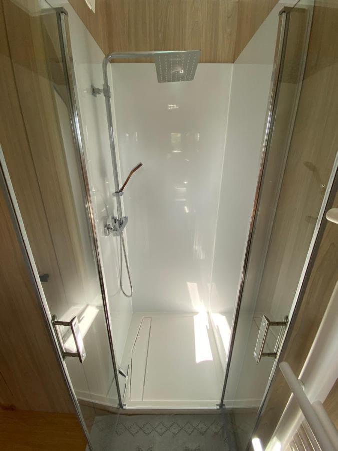 Tiny Et Jacuzzi Charente Maritime Vila Plassay Exterior foto