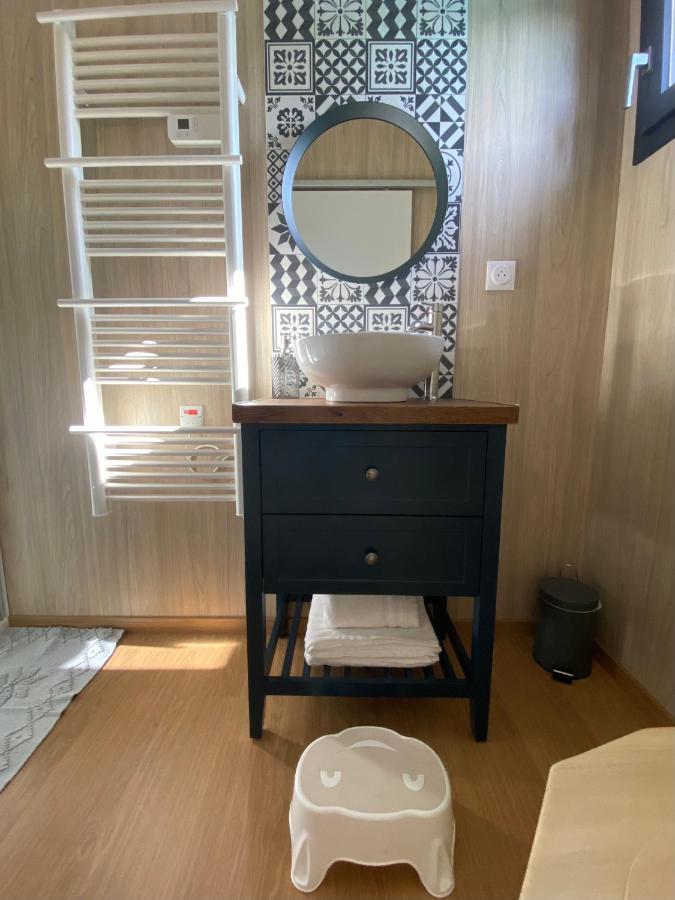 Tiny Et Jacuzzi Charente Maritime Vila Plassay Exterior foto